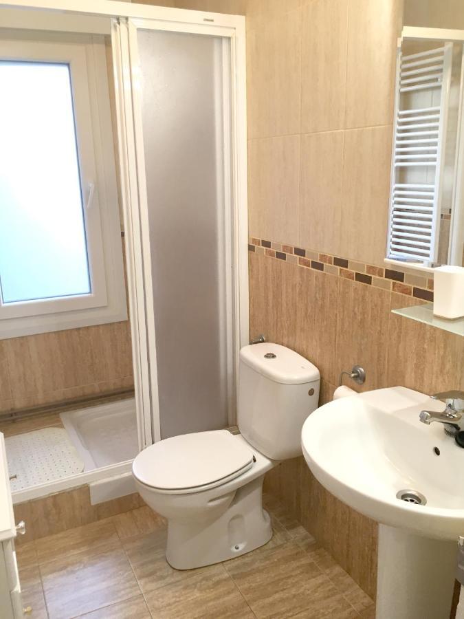 Apartamento Confortable Y Amplio Piso En Mundaca